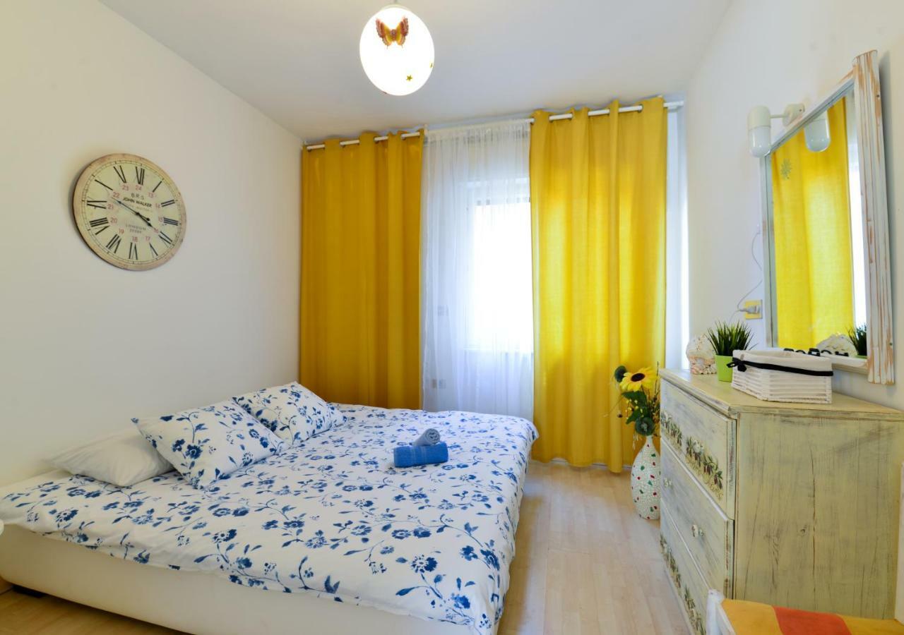 Apartment Dora Umago Esterno foto